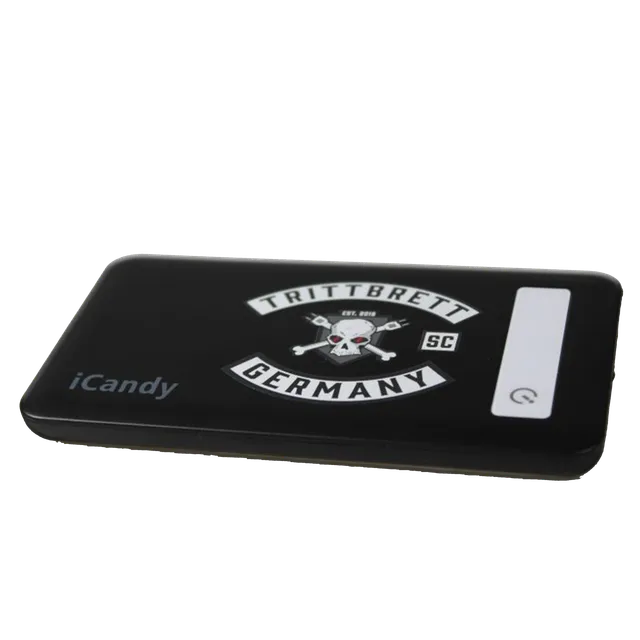 trittbrett-paul-powerbank-skull-zusatzakku-usb image 1